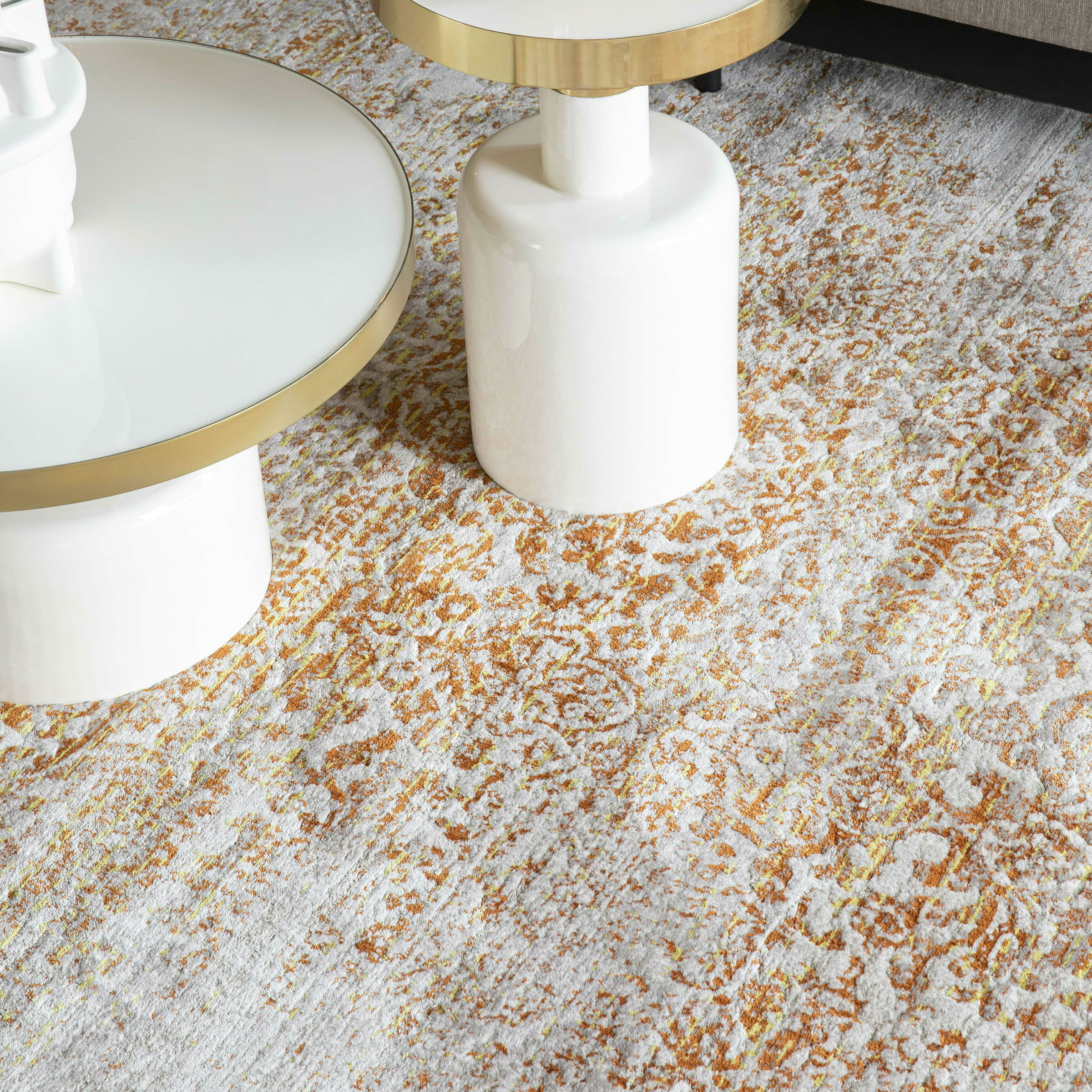 Zuiver Vloerkleed 'Magic' 200 x 290cm, kleur Grijs/Oranje 1 Zuiver Vloerkleed 'Magic' 200 x 290cm, kleur Grijs/Oranje